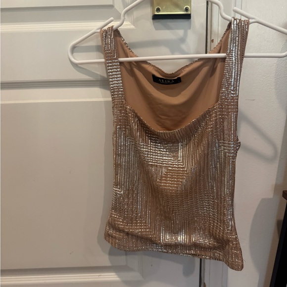 AKIRA Metallic Tank Top - Picture 3 of 4